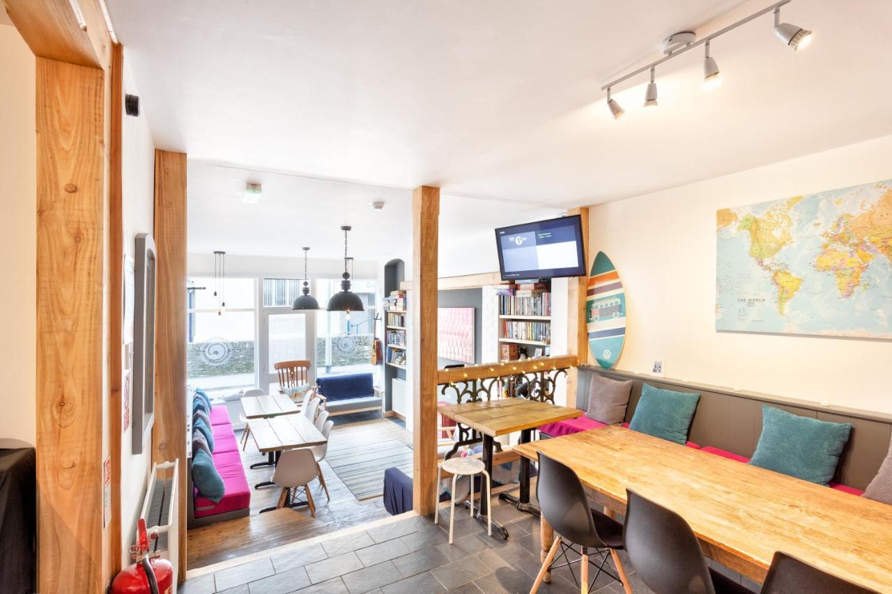Ocean Backpackers Self-Catering Hostel Ilfracombe Exterior photo